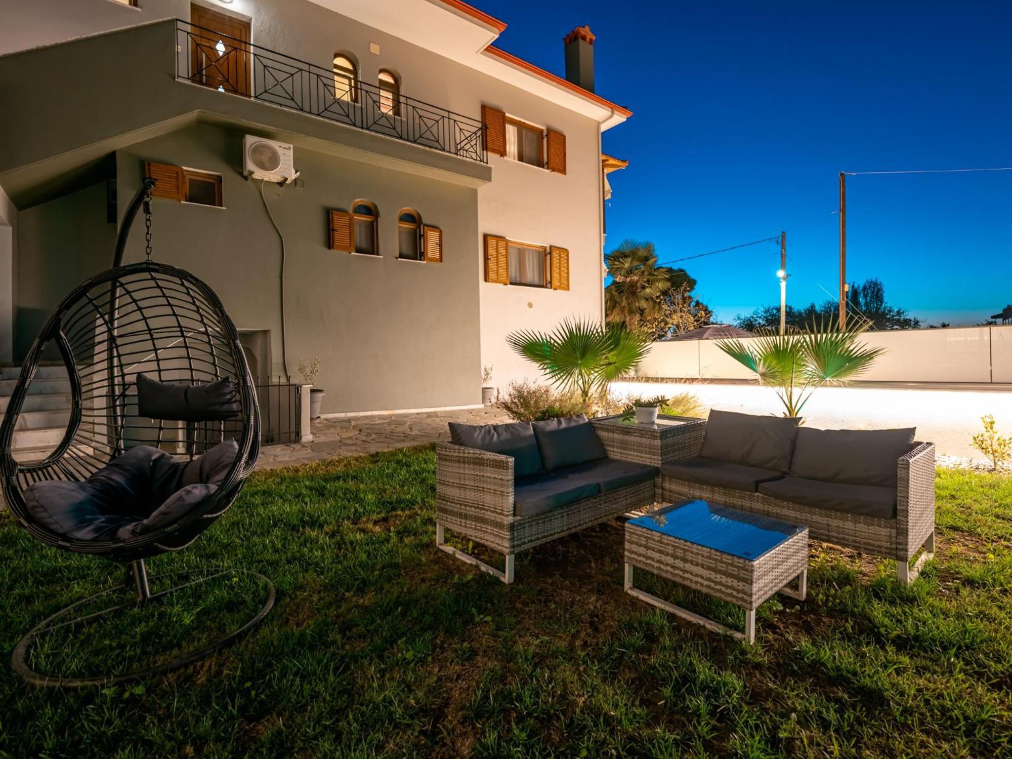 Antony'S Luxury Apartments نيكيتي المظهر الخارجي الصورة