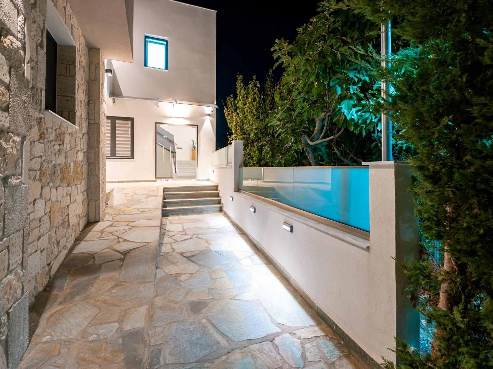 Antony'S Luxury Apartments نيكيتي المظهر الخارجي الصورة