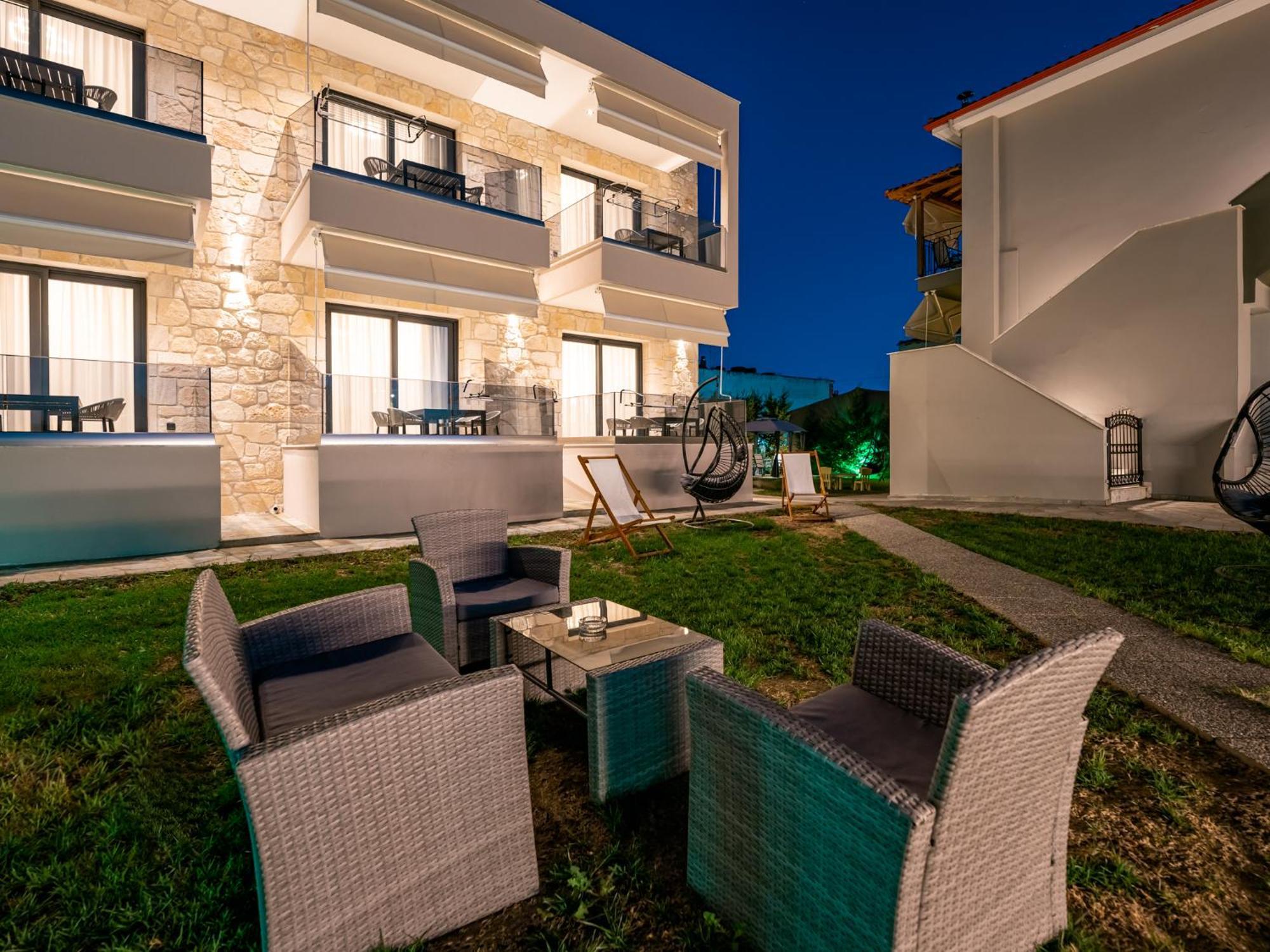 Antony'S Luxury Apartments نيكيتي المظهر الخارجي الصورة